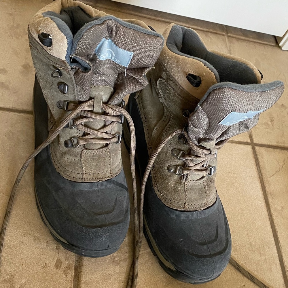 Snow Boots